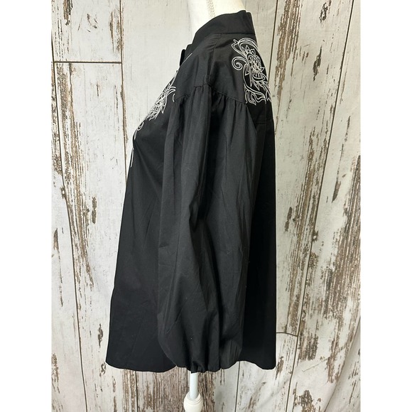 Bob Mackie Black and White Embroidered Puffed Sleeve Blouse - Picture 4 of 6